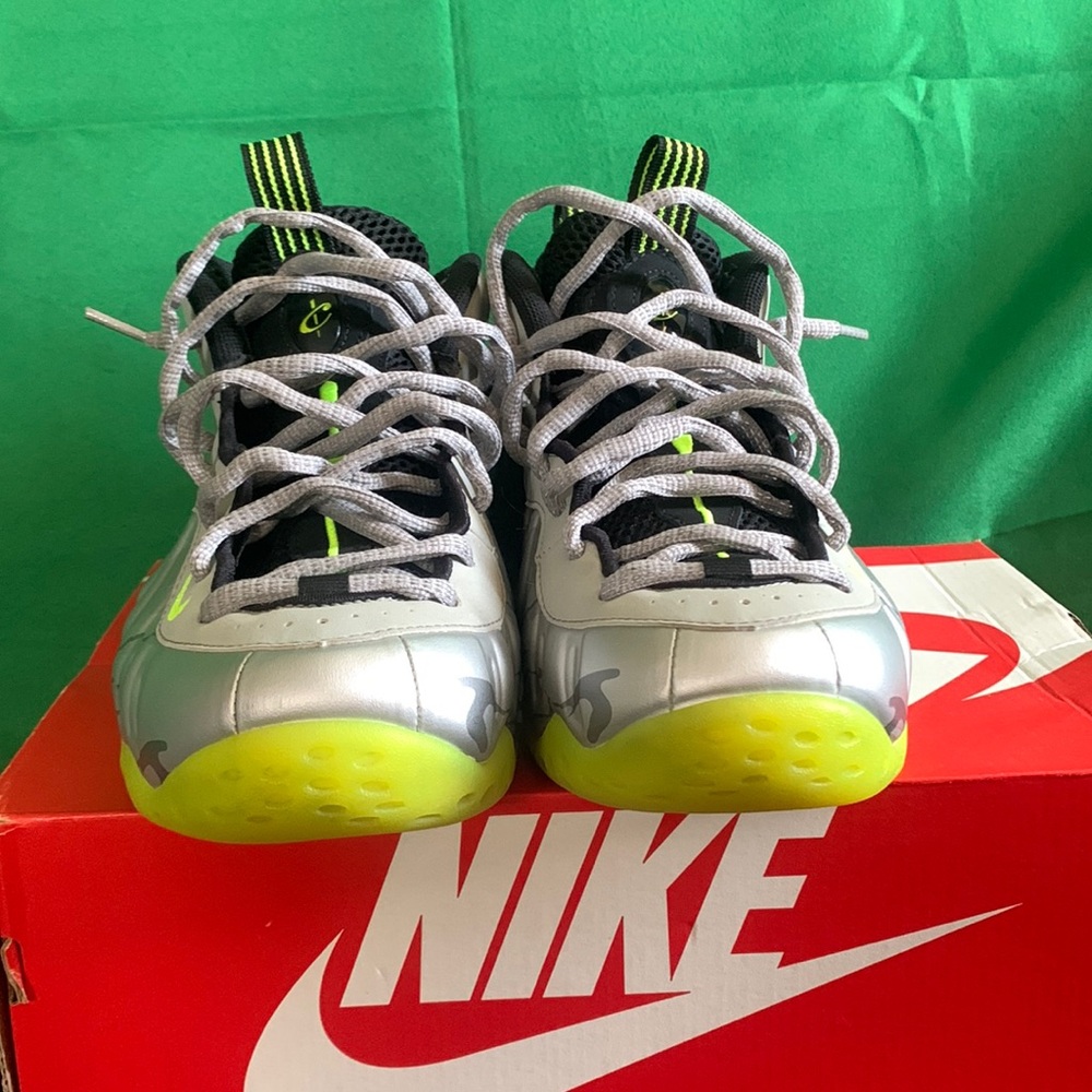 Nike Air Foamposite One Prm ‘Metallic Camo’  Size 10M, no box - Picture 2 of 8